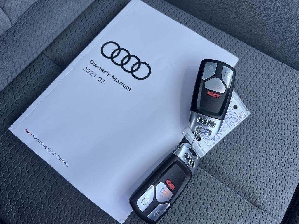 Audi SQ5 3.0T Premium Plus quattro 2022 Audi SQ5 3.0T Premium Plus quattro 2022