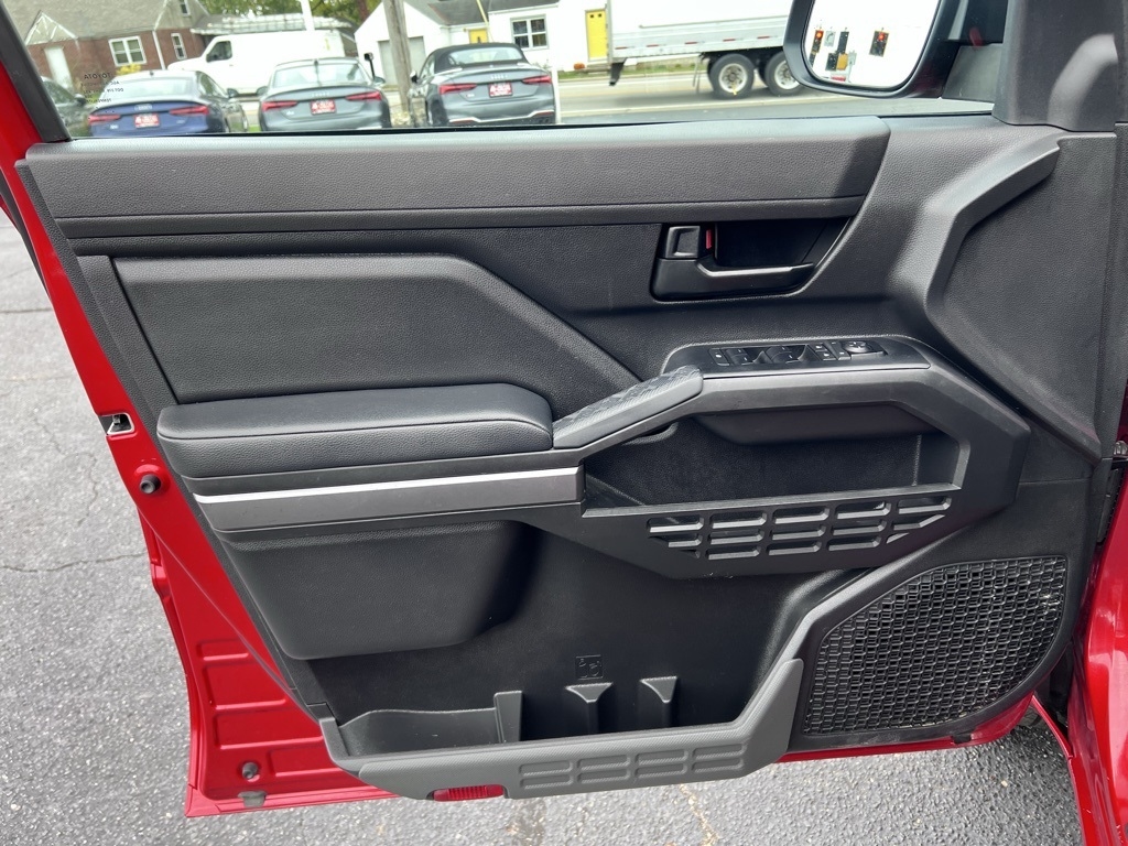 Toyota Tacoma SR5 Double Cab 4X4 V6 2024 Toyota Tacoma SR5 Double Cab 4X4 V6 2024