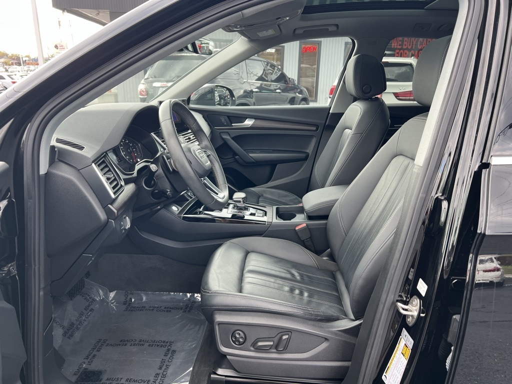 Audi Q5 2.0T Premium quattro 2023 Audi Q5 2.0T Premium quattro 2023