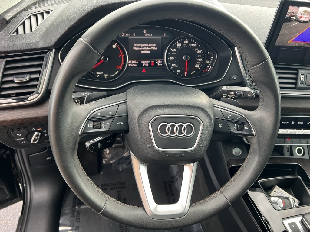 Audi Q5 2.0T Premium quattro 2023 Audi Q5 2.0T Premium quattro 2023