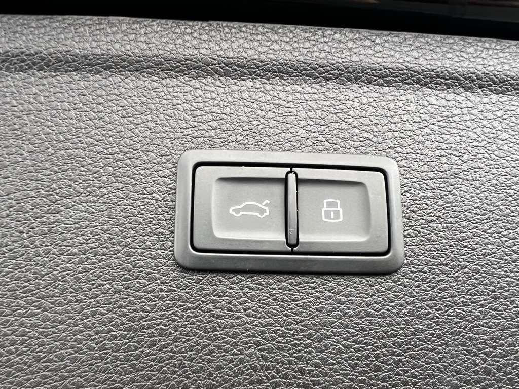 Audi Q5 2.0T Premium quattro 2023 Audi Q5 2.0T Premium quattro 2023