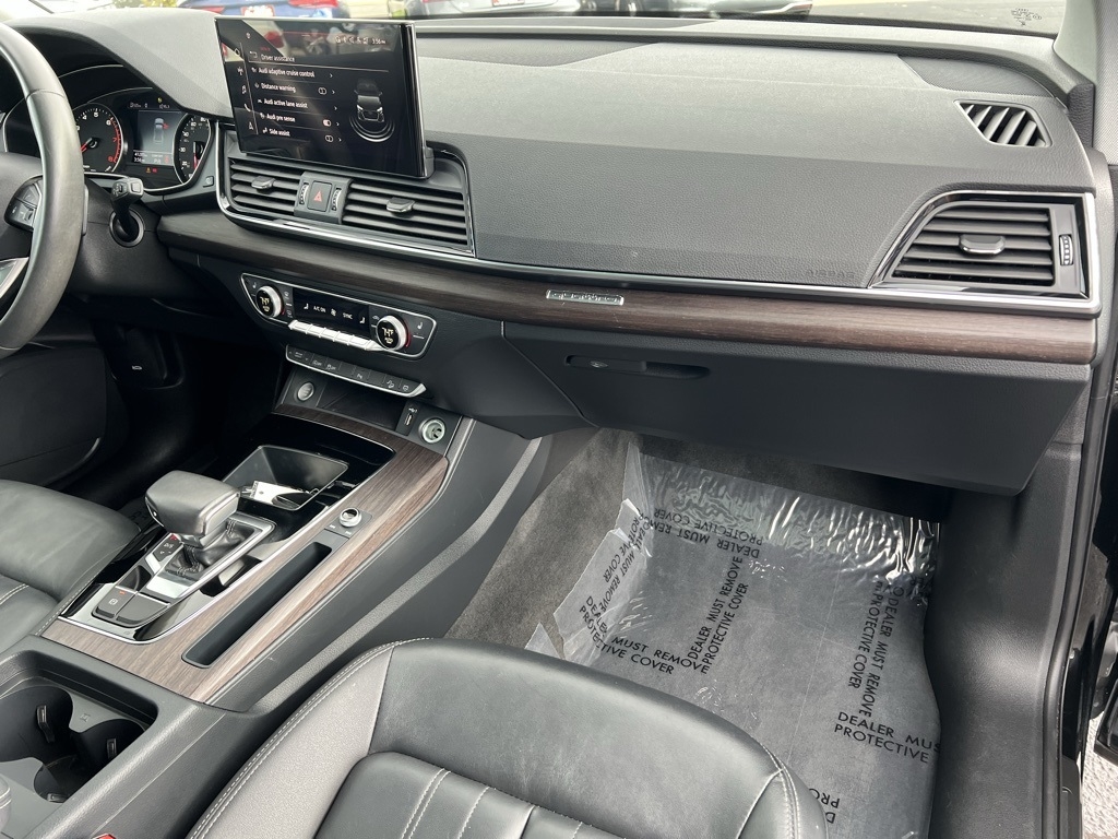 Audi Q5 2.0T Premium quattro 2023 Audi Q5 2.0T Premium quattro 2023