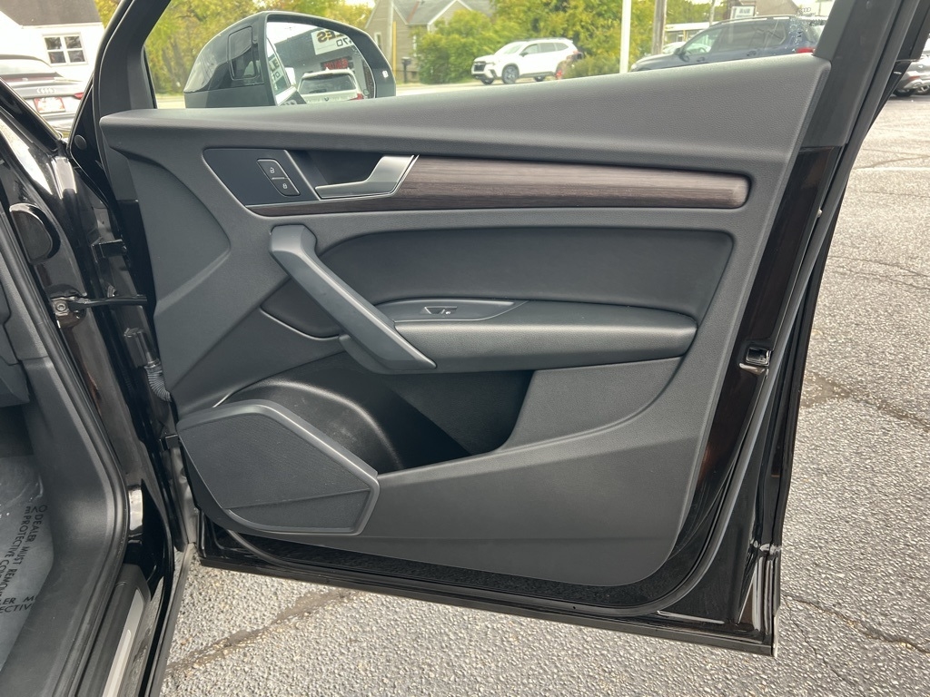 Audi Q5 2.0T Premium quattro 2023 Audi Q5 2.0T Premium quattro 2023