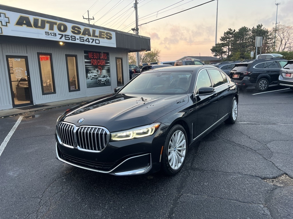 BMW 7-Series 740i xDrive 2021
