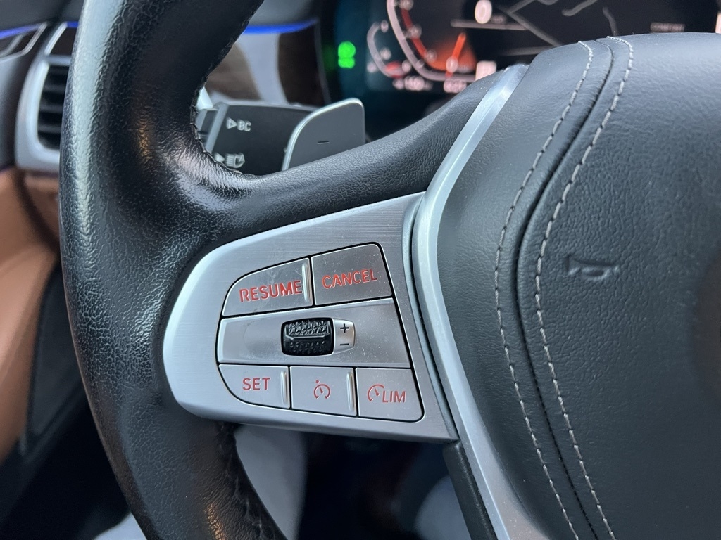 BMW 7-Series 740i xDrive 2021