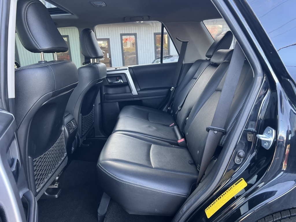 Toyota 4Runner Limited 4WD 2021