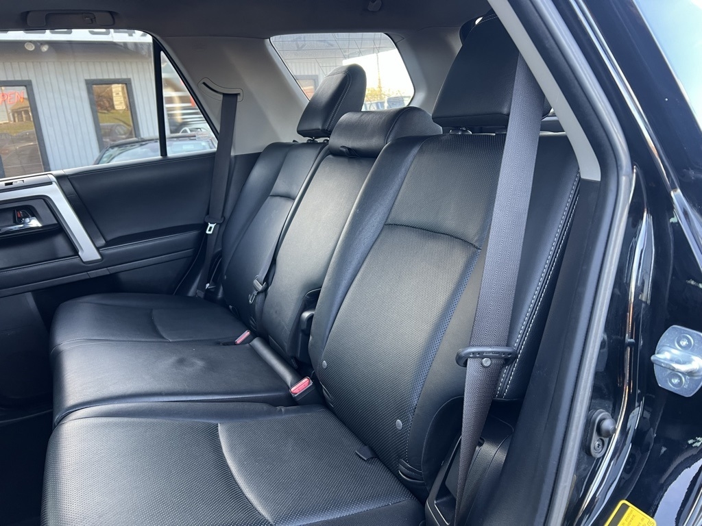 Toyota 4Runner Limited 4WD 2021