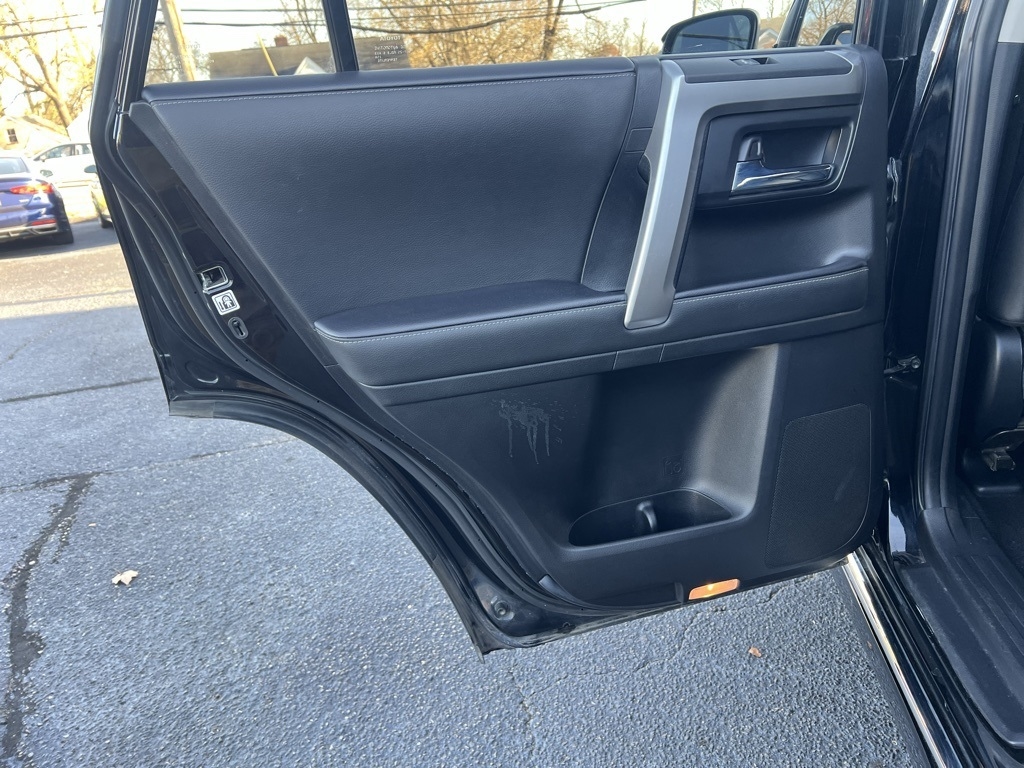 Toyota 4Runner Limited 4WD 2021