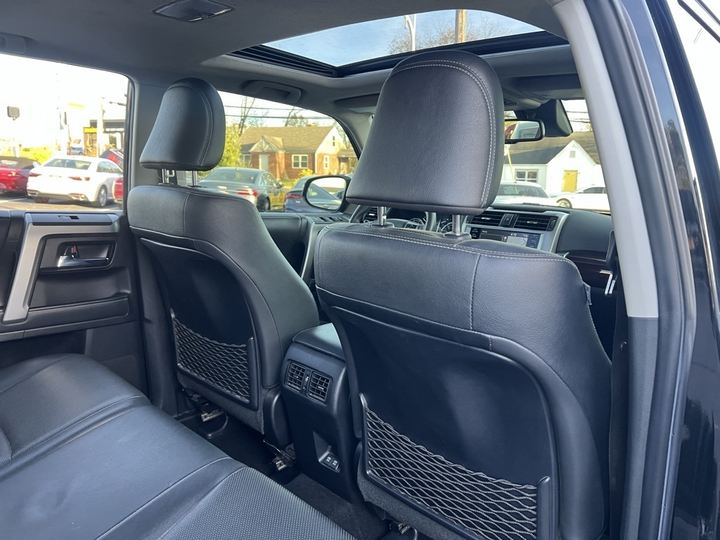 Toyota 4Runner Limited 4WD 2021