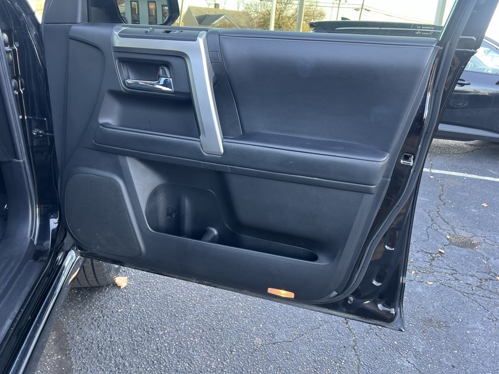 Toyota 4Runner Limited 4WD 2021