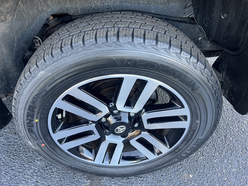 Toyota 4Runner Limited 4WD 2021