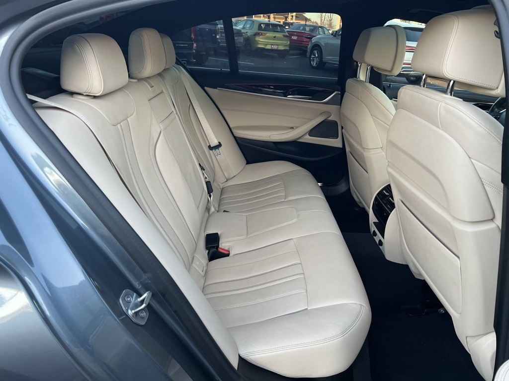 BMW 5-Series 530i xDrive 2019