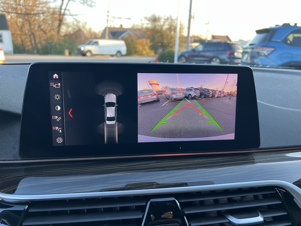 BMW 5-Series 530i xDrive 2019