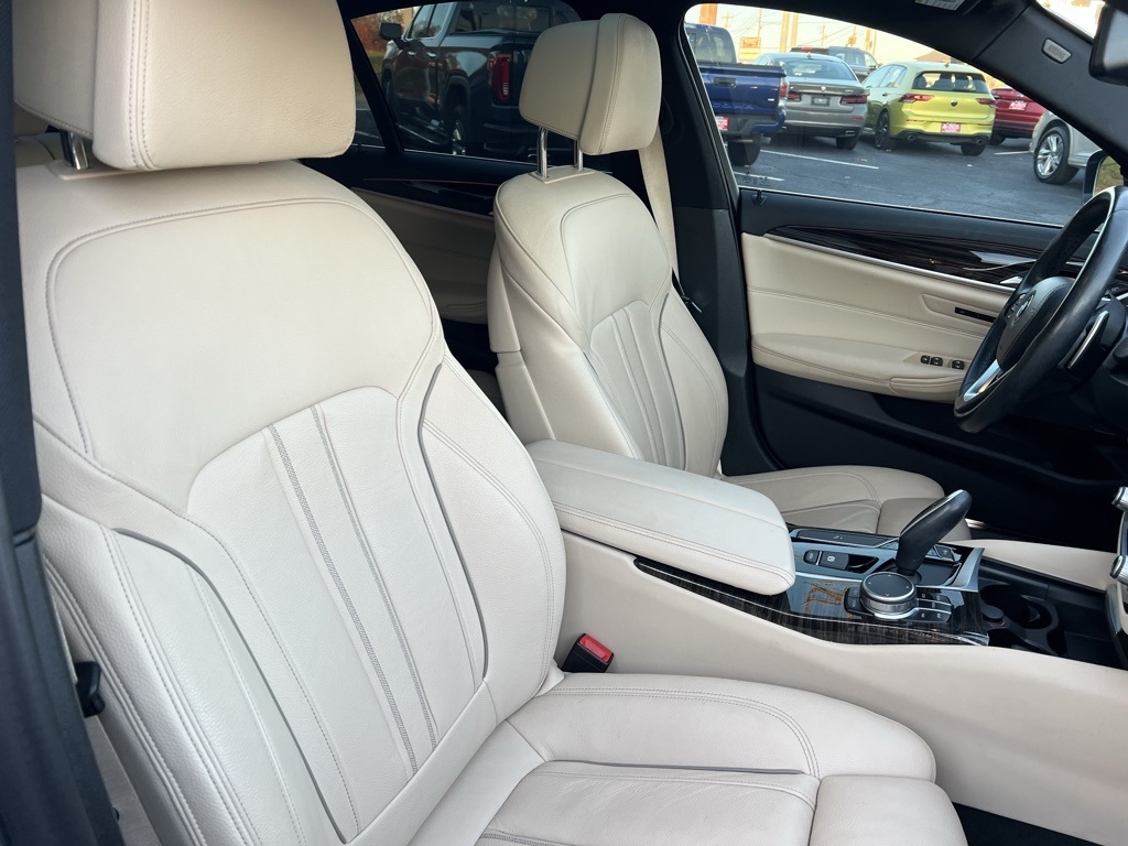 BMW 5-Series 530i xDrive 2019