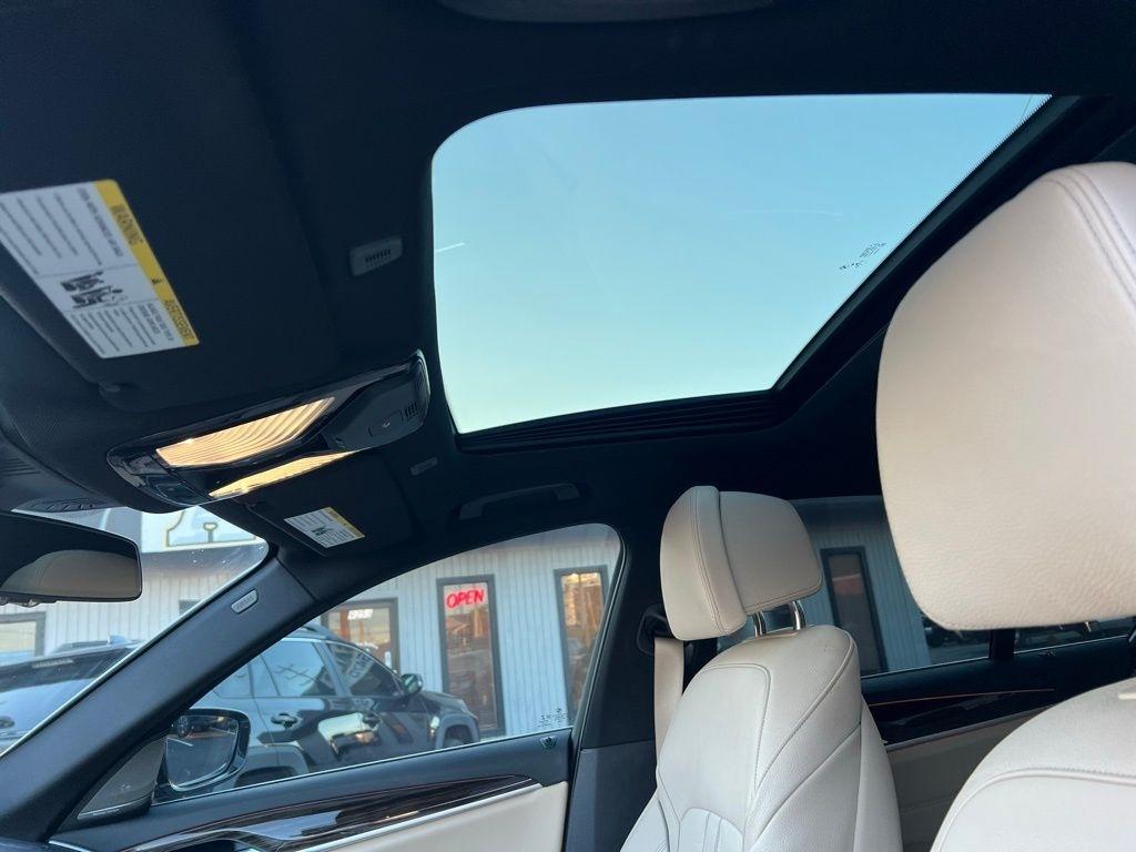 BMW 5-Series 530i xDrive 2019