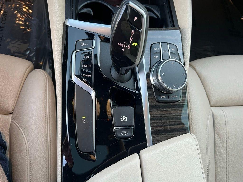 BMW 5-Series 530i xDrive 2019