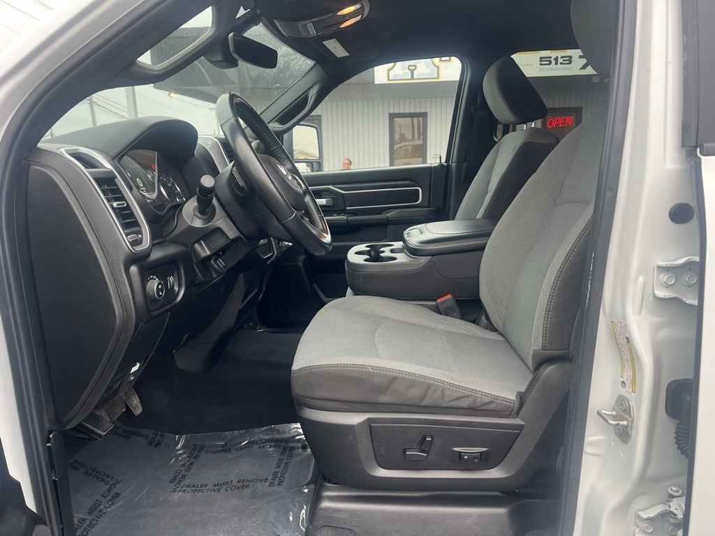 RAM 2500 Big Horn Crew Cab 4WD 2024