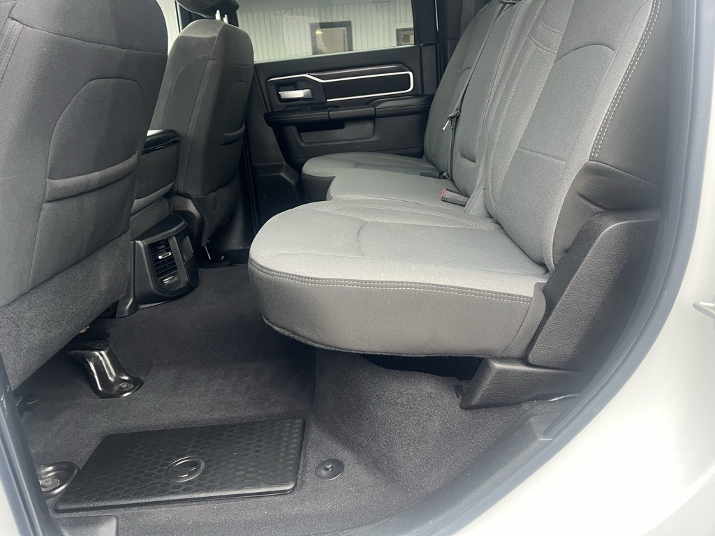 RAM 2500 Big Horn Crew Cab 4WD 2024