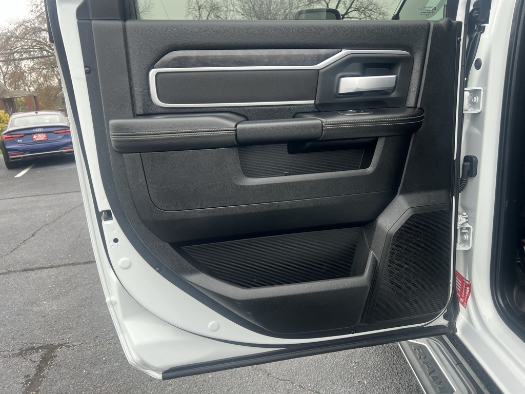 RAM 2500 Big Horn Crew Cab 4WD 2024
