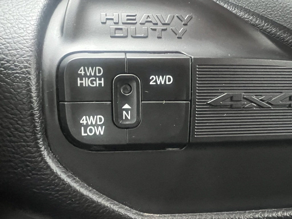 RAM 2500 Big Horn Crew Cab 4WD 2024