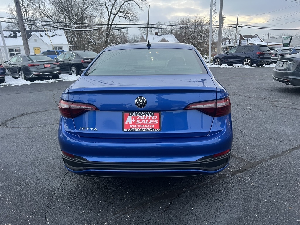 Volkswagen Jetta Sport 2023