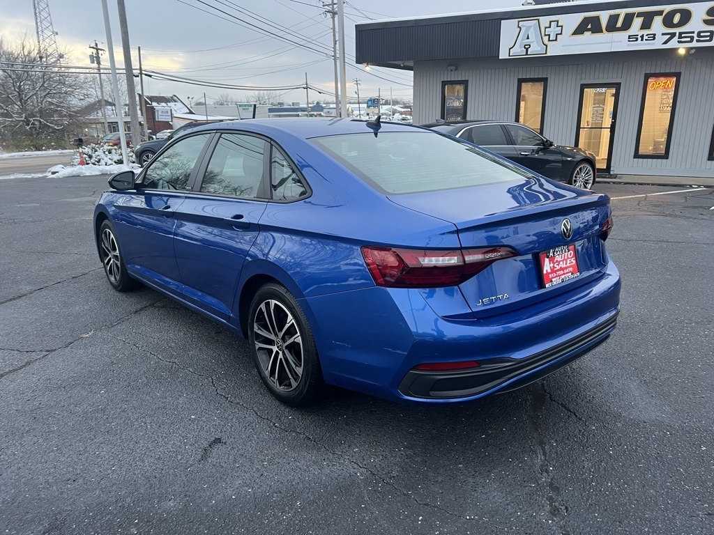 Volkswagen Jetta Sport 2023