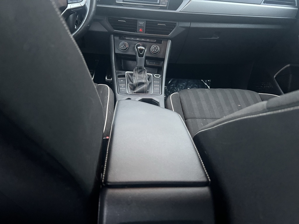 Volkswagen Jetta Sport 2023