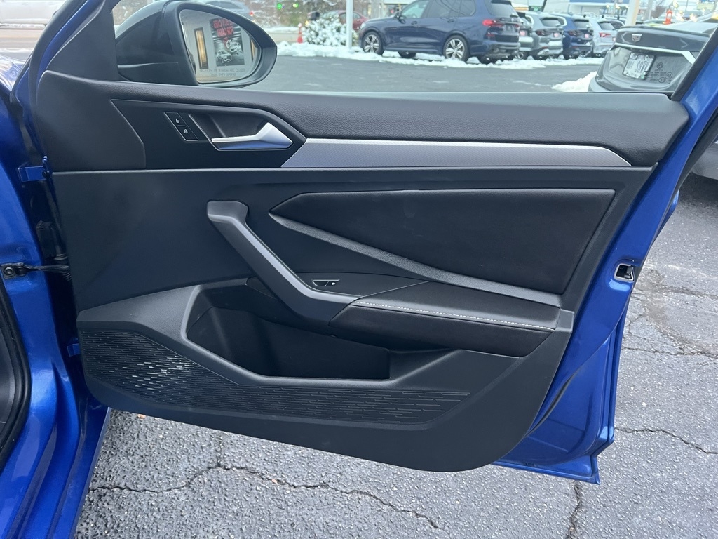 Volkswagen Jetta Sport 2023