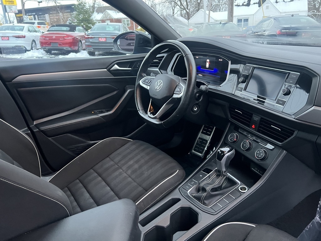 Volkswagen Jetta Sport 2023