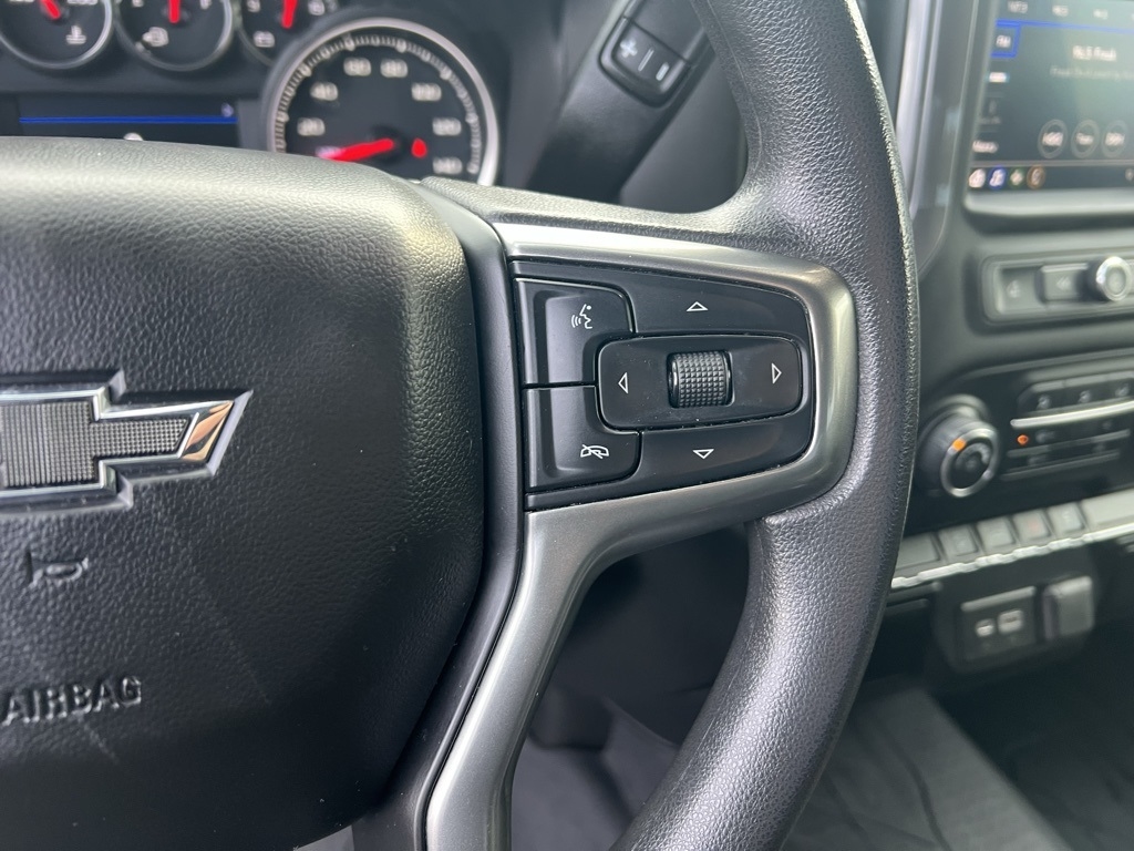 Chevrolet Silverado 1500 Custom Trail Boss Crew Cab Long Box 4WD 2021