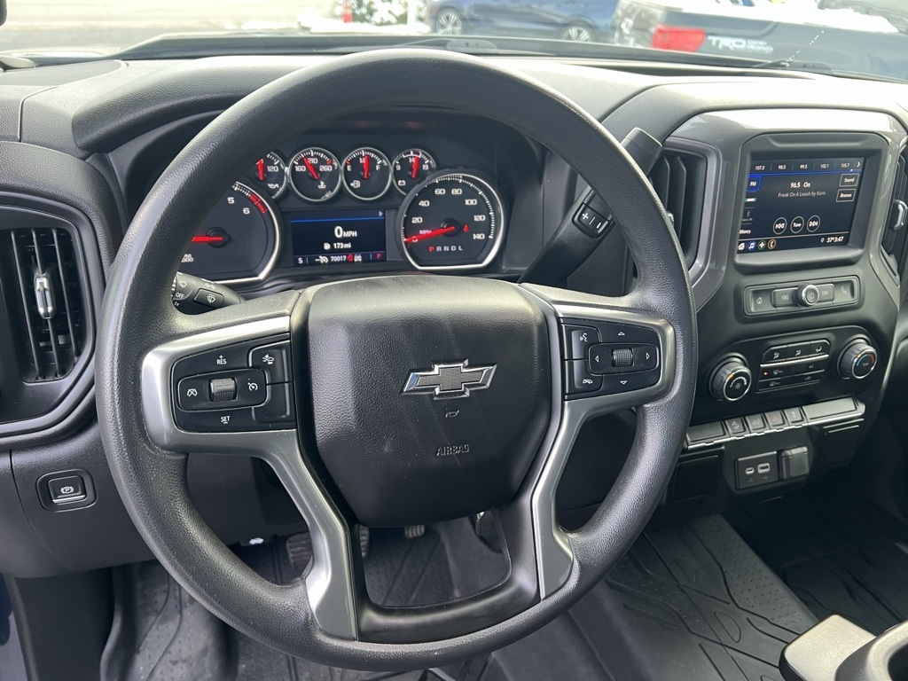 Chevrolet Silverado 1500 Custom Trail Boss Crew Cab Long Box 4WD 2021