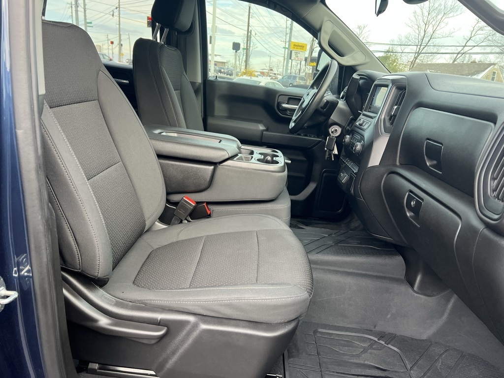 Chevrolet Silverado 1500 Custom Trail Boss Crew Cab Long Box 4WD 2021