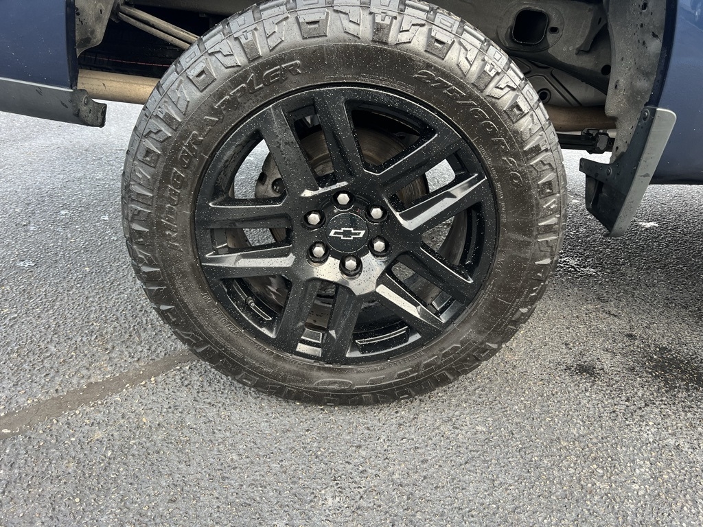 Chevrolet Silverado 1500 Custom Trail Boss Crew Cab Long Box 4WD 2021