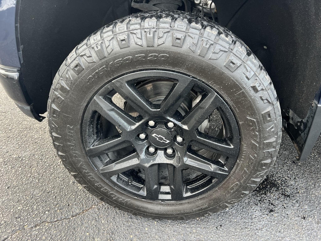 Chevrolet Silverado 1500 Custom Trail Boss Crew Cab Long Box 4WD 2021