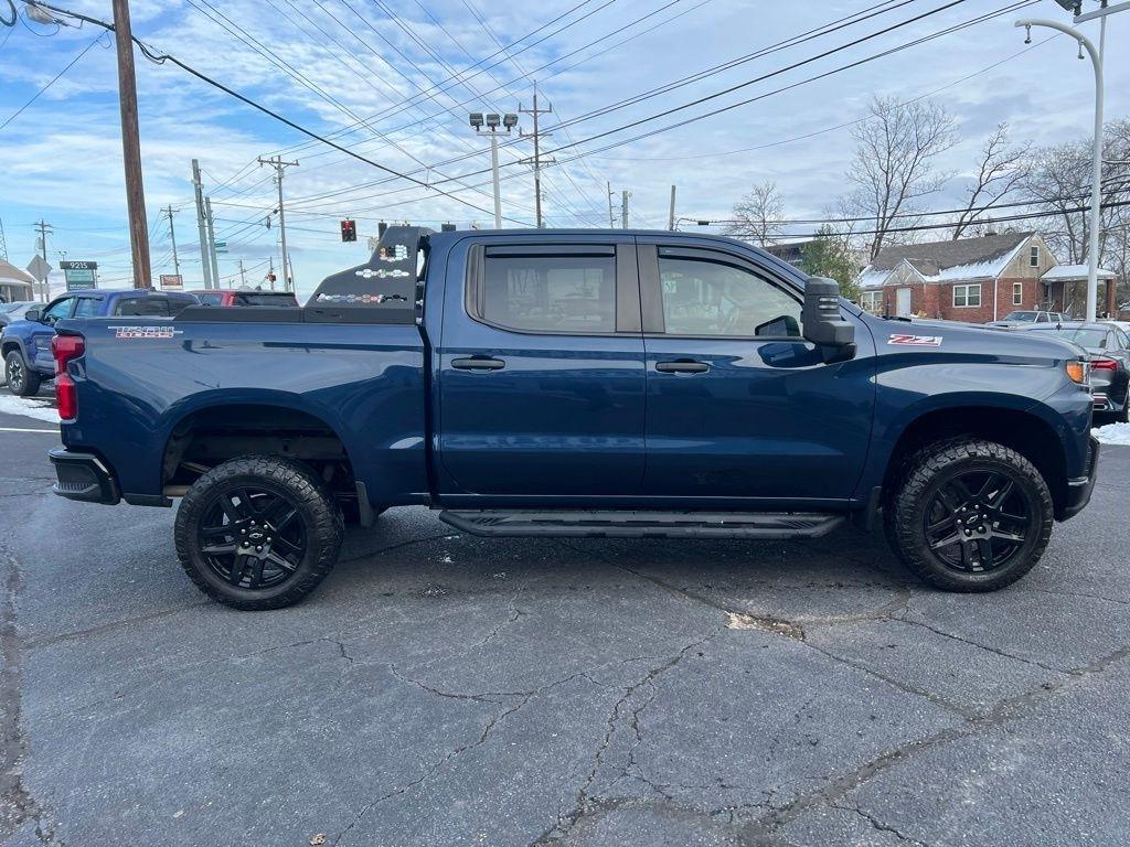 Chevrolet Silverado 1500 Custom Trail Boss Crew Cab Long Box 4WD 2021