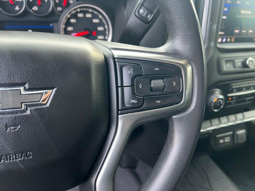 Chevrolet Silverado 1500 Custom Trail Boss Crew Cab Long Box 4WD 2021