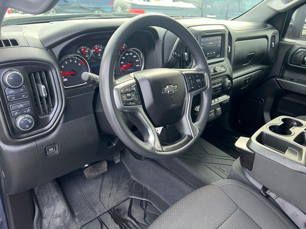 Chevrolet Silverado 1500 Custom Trail Boss Crew Cab Long Box 4WD 2021