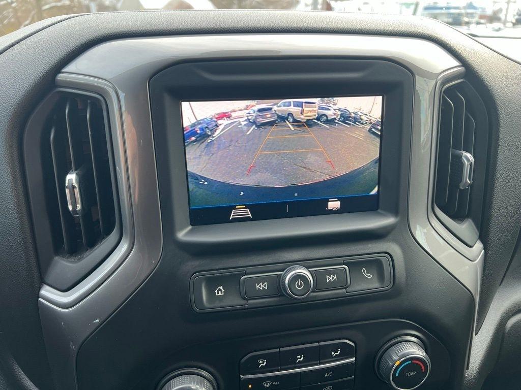 Chevrolet Silverado 1500 Custom Trail Boss Crew Cab Long Box 4WD 2021