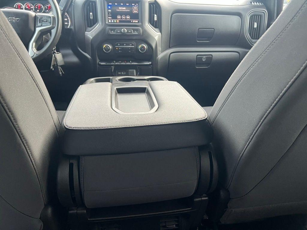 Chevrolet Silverado 1500 Custom Trail Boss Crew Cab Long Box 4WD 2021