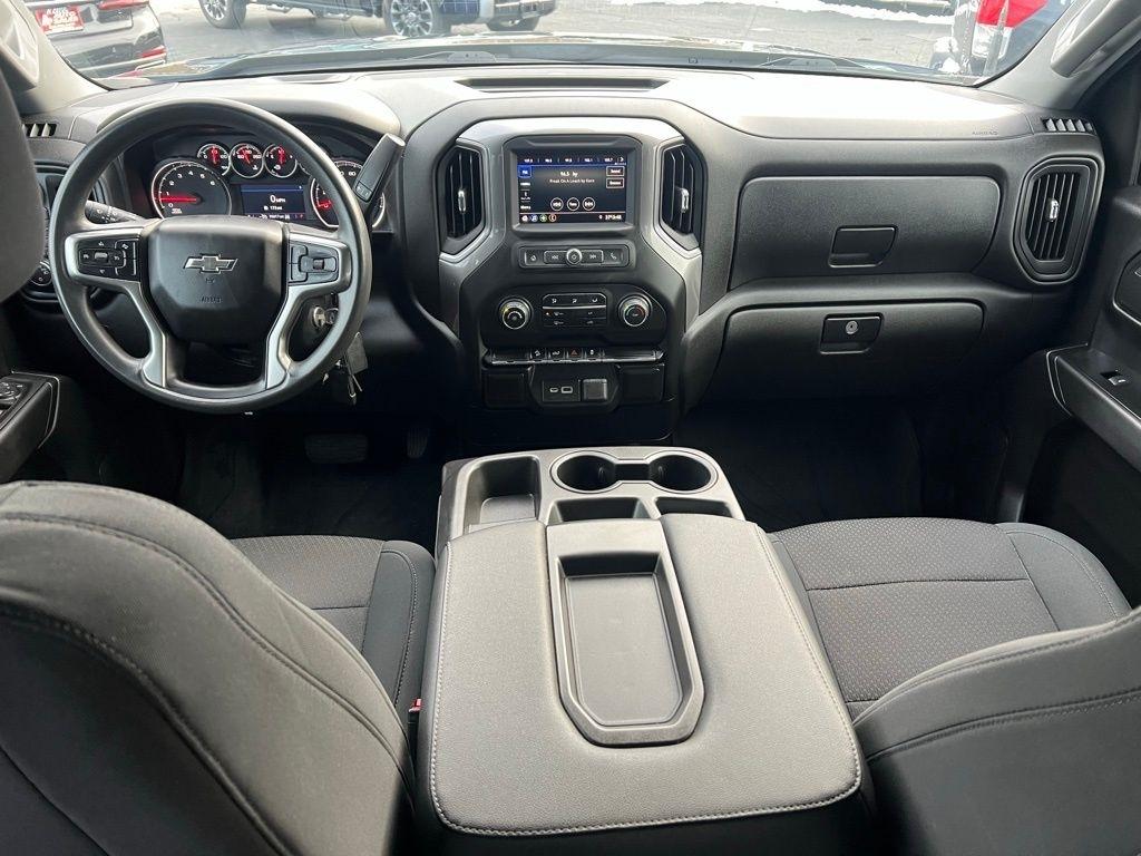 Chevrolet Silverado 1500 Custom Trail Boss Crew Cab Long Box 4WD 2021