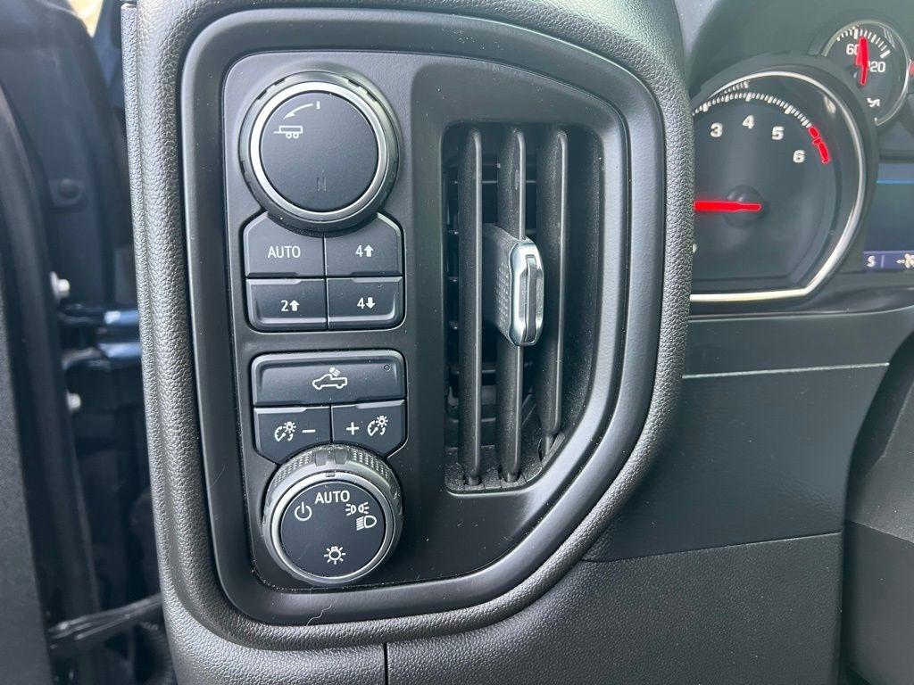 2021 Chevrolet Silverado 1500 Custom - Photo 11
