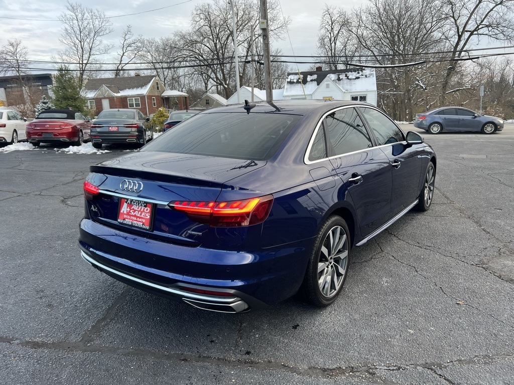 Audi A4 Premium Plus 40 TFSI quattro 2022
