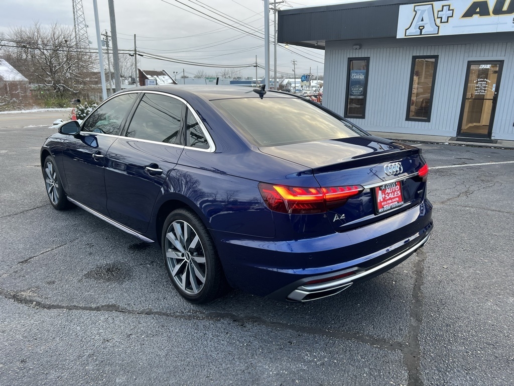 Audi A4 Premium Plus 40 TFSI quattro 2022