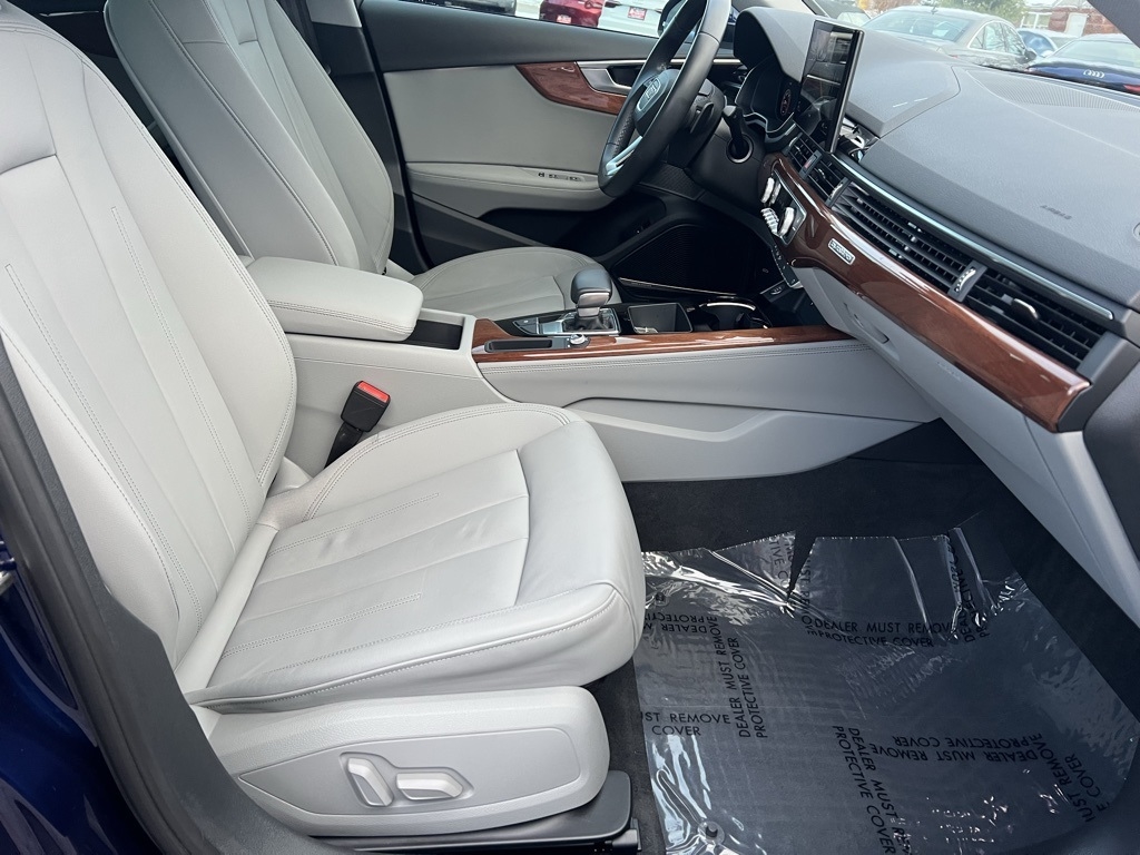 Audi A4 Premium Plus 40 TFSI quattro 2022