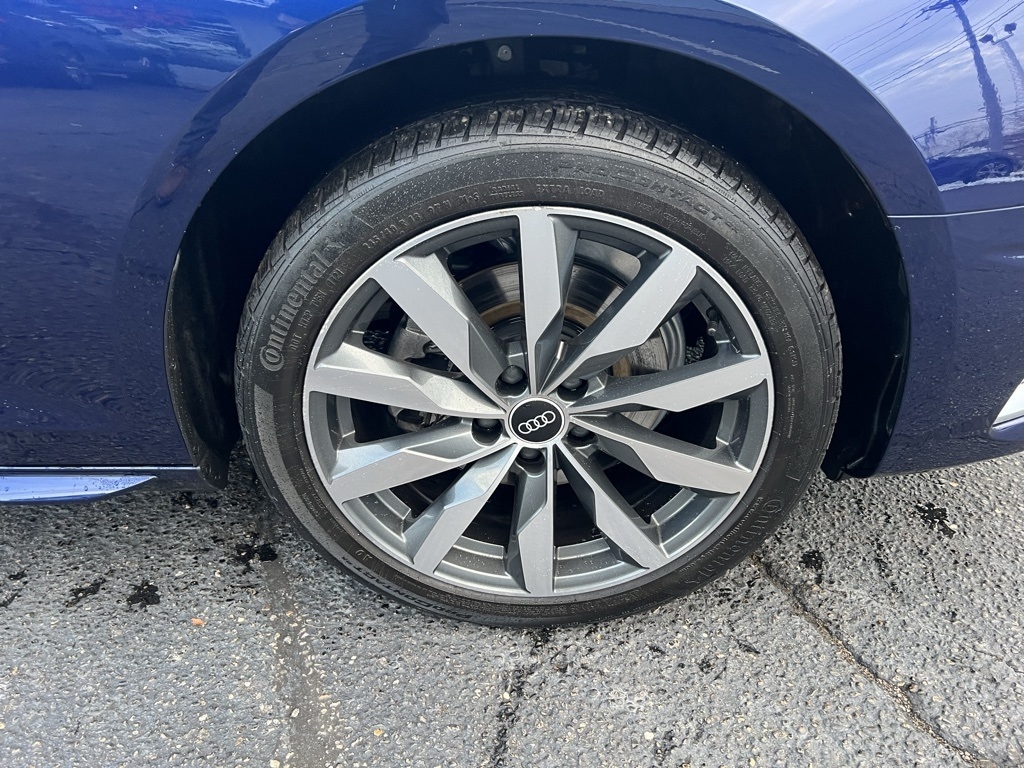 Audi A4 Premium Plus 40 TFSI quattro 2022