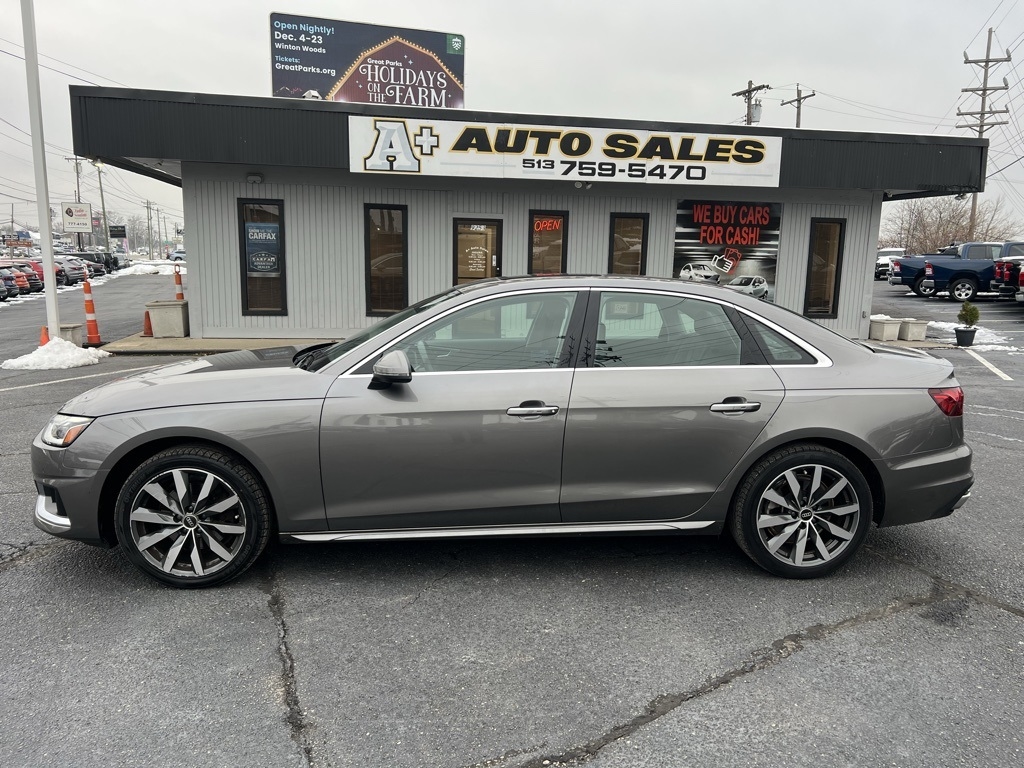 Audi A4 Premium Plus 40 TFSI quattro 2022