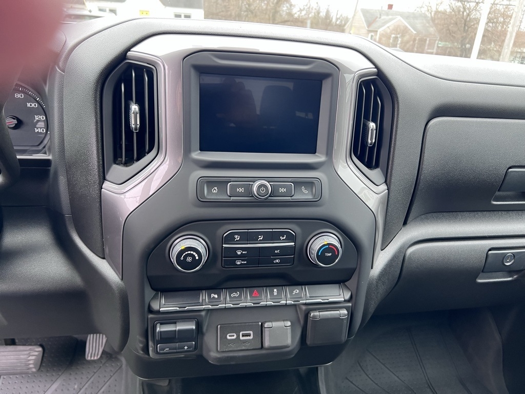 Chevrolet Silverado 3500HD Work Truck Crew Cab 4WD 2023