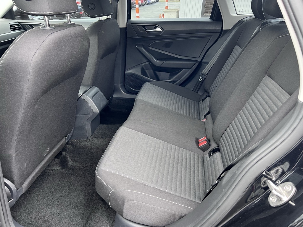 Volkswagen Jetta S 2024