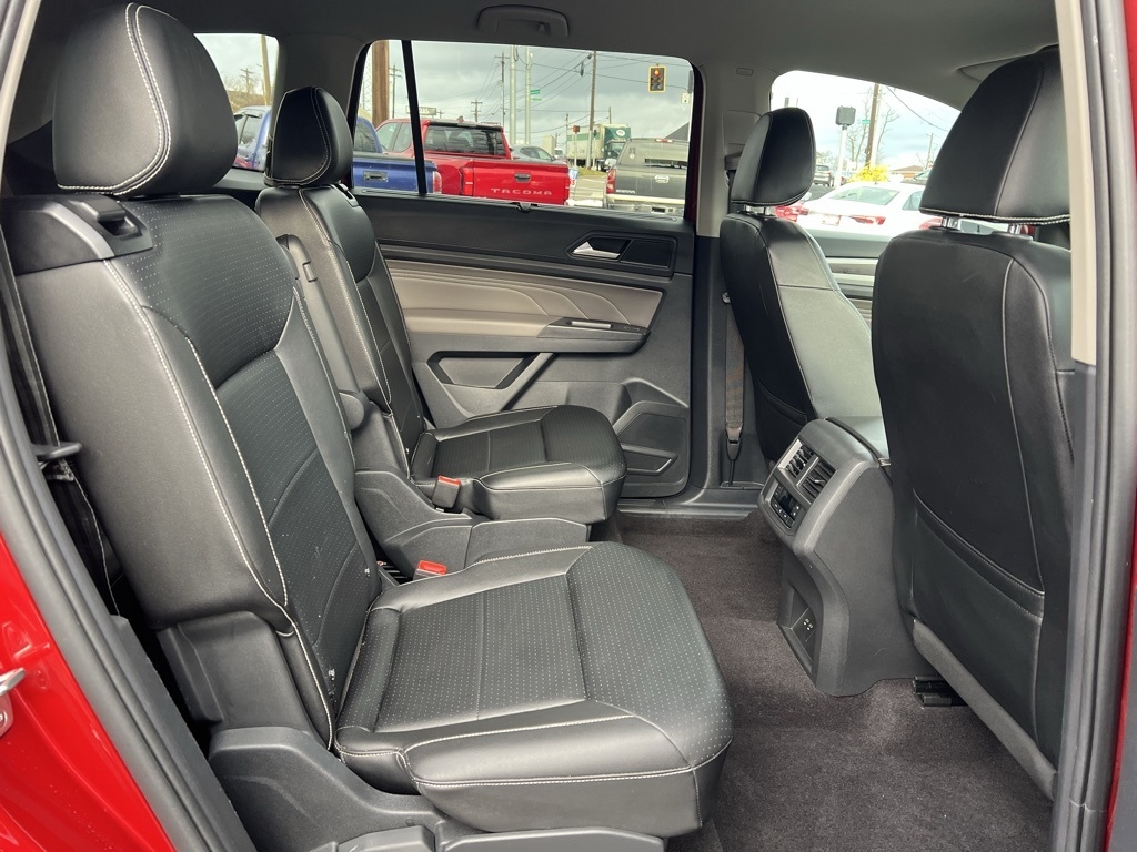 Volkswagen Atlas SE w/Technology 4MOTION 2021