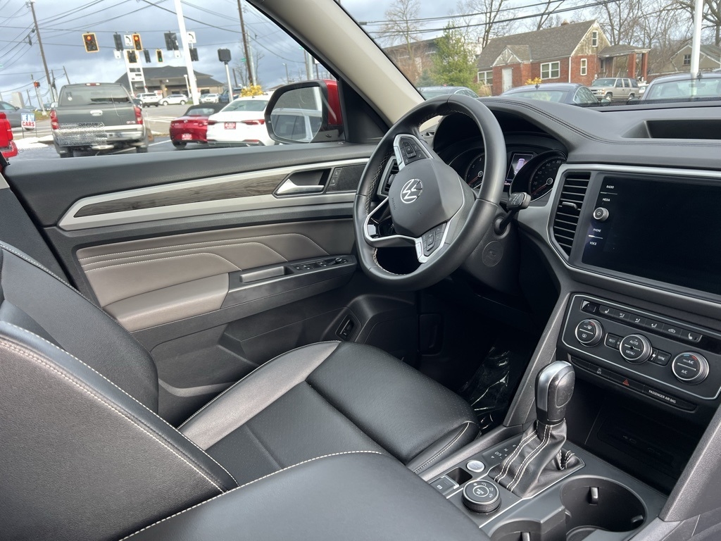 Volkswagen Atlas SE w/Technology 4MOTION 2021